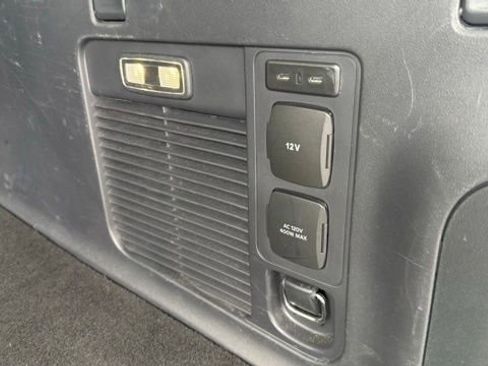 Used 2025 Ford Expedition Max Active AWD/4WD image 30