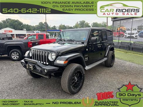 Used 2019 Jeep Wrangler Unlimited Sahara w/ Safety Group AWD/4WD image 1