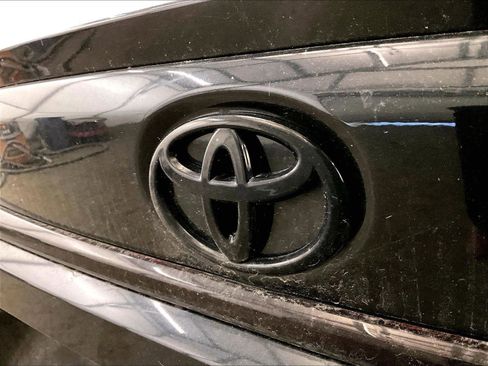 Used 2020 Toyota Corolla SE FWD image 13