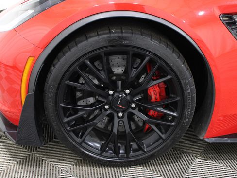 Used 2016 Chevrolet Corvette Z06 w/ 3LZ Preferred Equipment Group RWD image 35