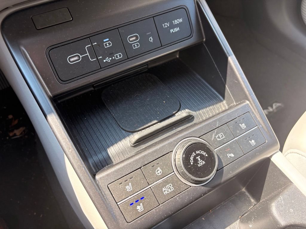 Used 2025 Hyundai Kona Limited AWD/4WD image 19
