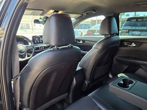 Used 2021 Kia Forte GT-Line image 18