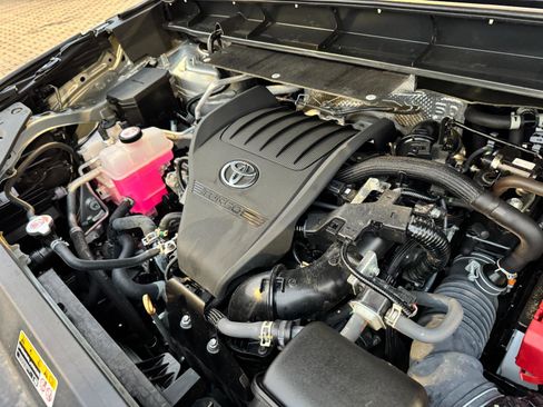 Certified 2024 Toyota Highlander XSE image 27