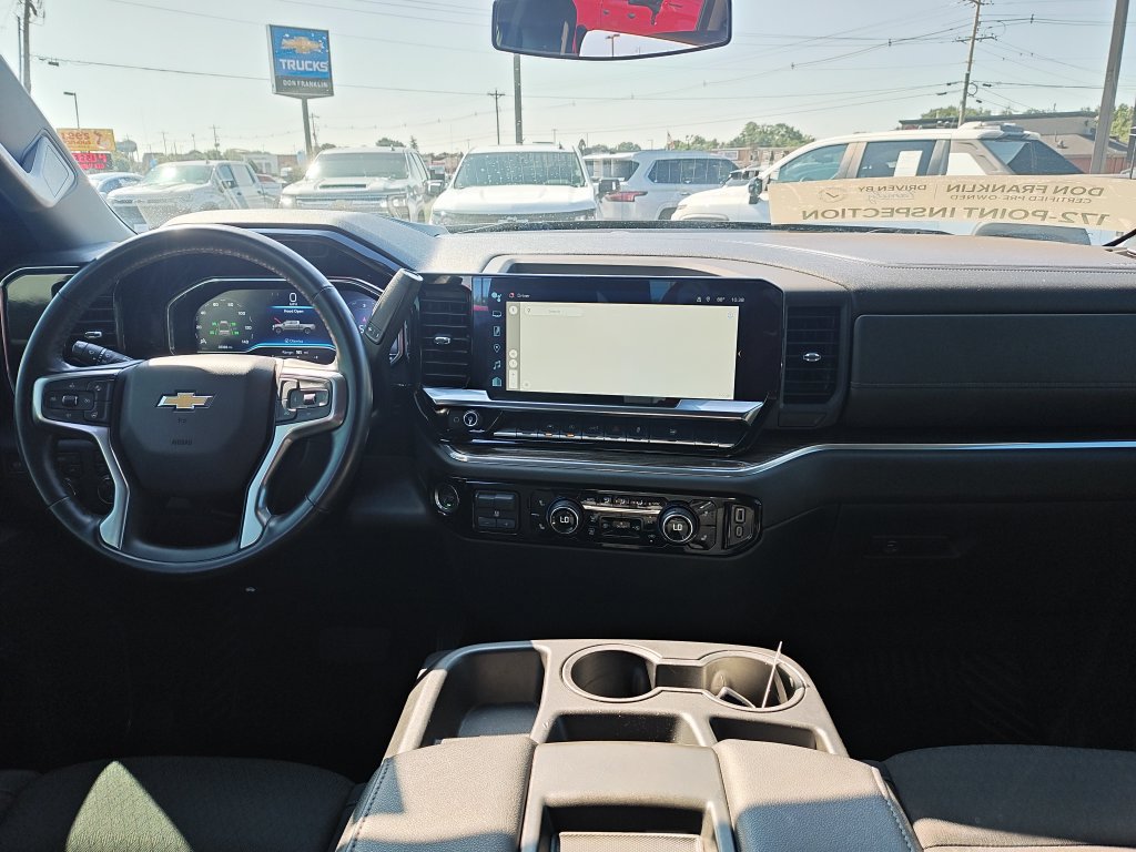 Used 2025 Chevrolet Silverado 1500 LT AWD/4WD image 15