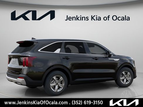 New 2026 Kia Sorento LX FWD image 3
