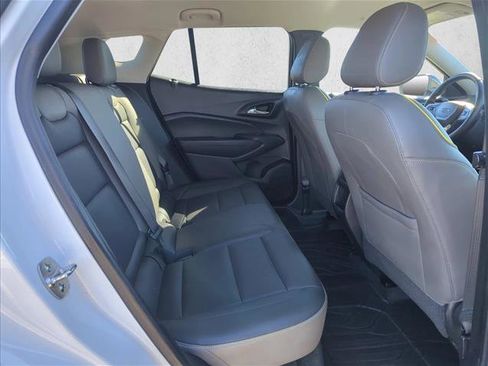 Used 2025 Chevrolet Trax ACTIV w/ Driver Confidence Package image 22