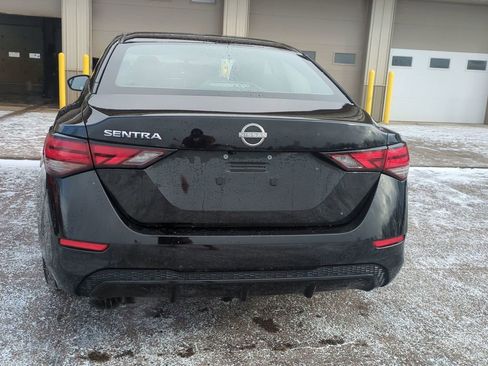 Used 2025 Nissan Sentra S image 7