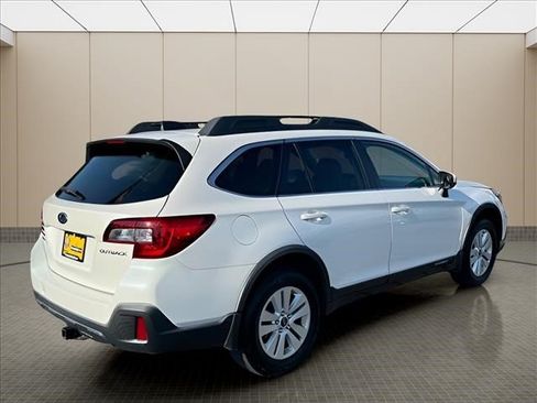 Used 2019 Subaru Outback 2.5i Premium w/ Protection Package #1 AWD/4WD image 3