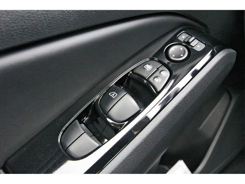 New 2025 Nissan Altima 2.5 SR image 21