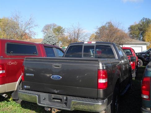 Used 2005 Ford F150 XLT AWD/4WD image 2
