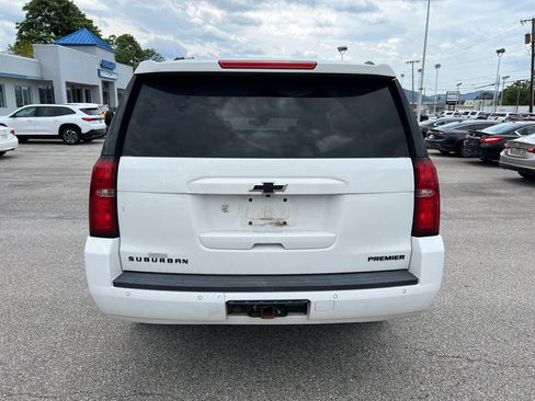 Used 2019 Chevrolet Suburban Premier AWD/4WD image 6