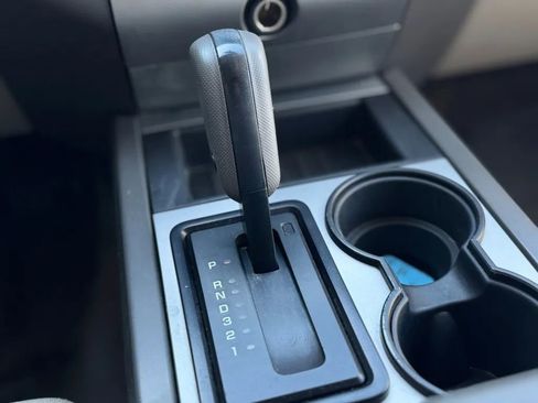 Used 2011 Ford Expedition EL XLT image 33