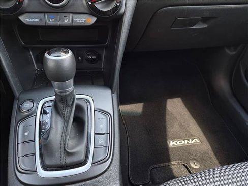 Used 2020 Hyundai Kona SEL Plus FWD image 19