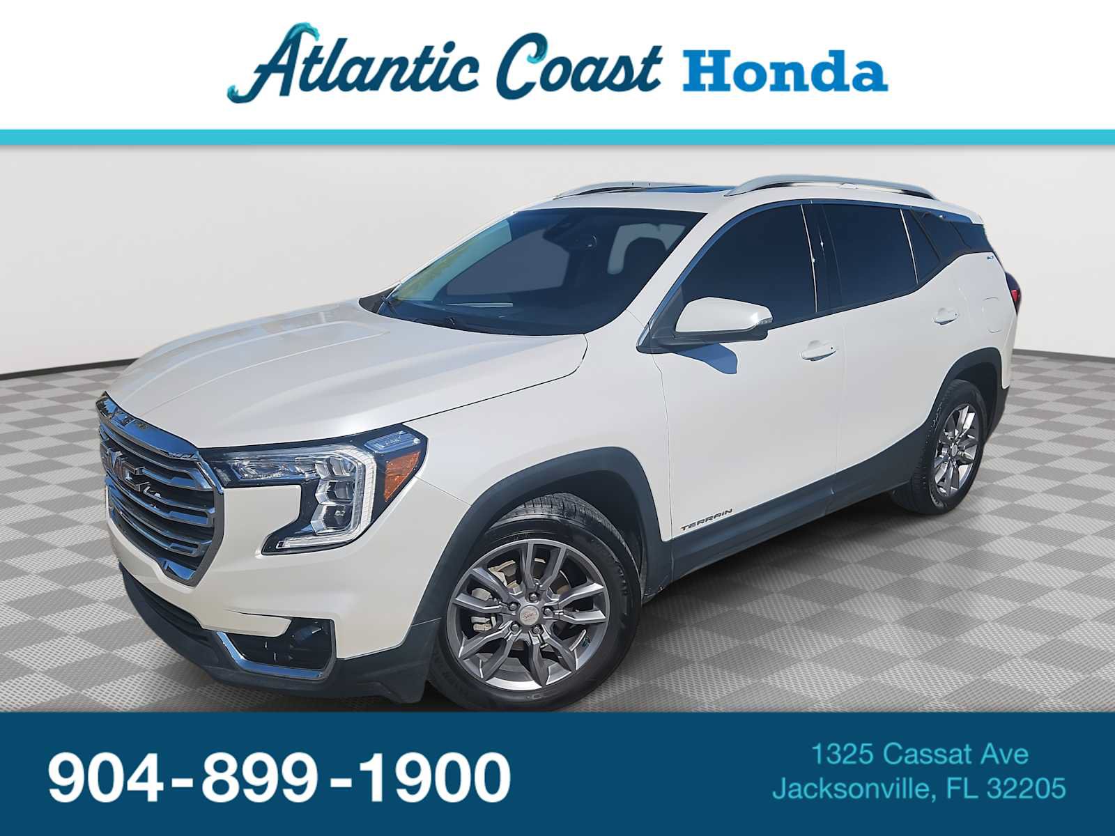 Used 2022 GMC Terrain SLT w/ Infotainment Package II FWD image 1