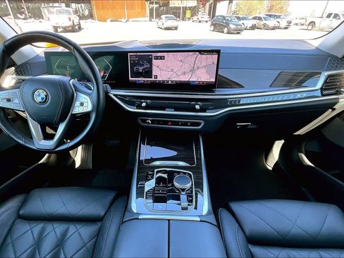 Certified 2024 BMW X7 xDrive40i AWD/4WD image 16