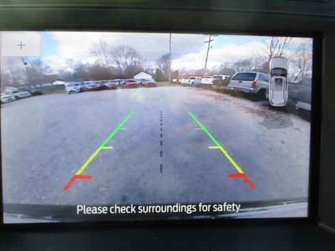 Used 2021 Ford Expedition XLT image 11