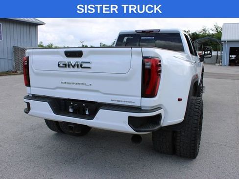 Used 2024 GMC Sierra 3500 Denali Ultimate AWD/4WD image 12