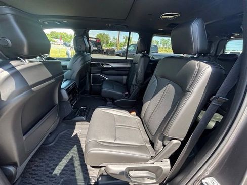 New 2026 Jeep Grand Wagoneer 4WD image 14