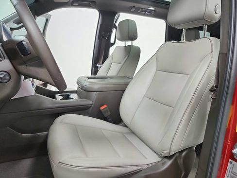 Used 2022 GMC Yukon SLT w/ SLT Luxury Package AWD/4WD image 19