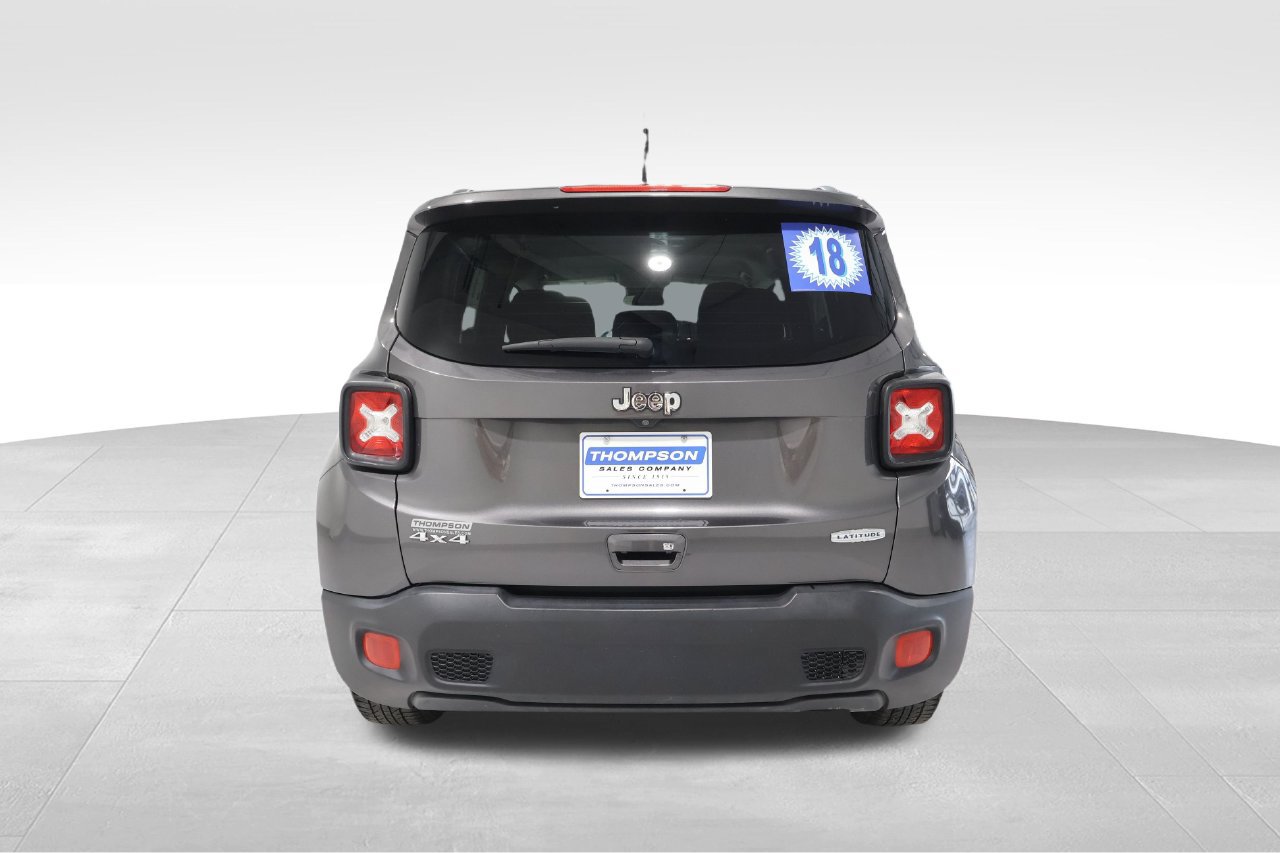 Used 2018 Jeep Renegade Latitude w/ Cold Weather Group AWD/4WD image 2