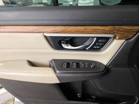 Used 2018 Honda CR-V Touring image 31