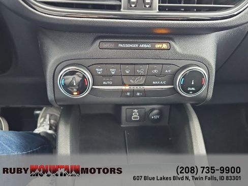 Used 2025 Ford Escape ST-Line image 22