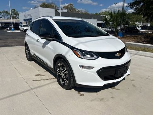 Used 2017 Chevrolet Bolt Premier w/ Driver Confidence II Package image 2