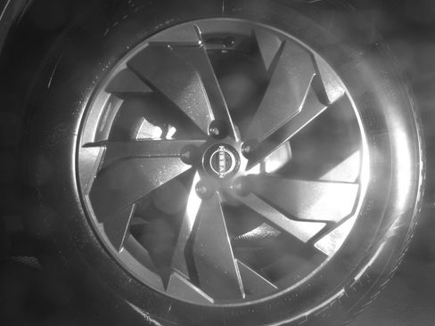 Used 2025 Nissan Rogue SV image 12