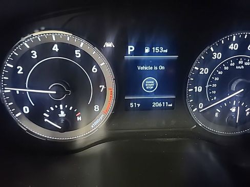 Used 2022 Hyundai Venue Limited image 9