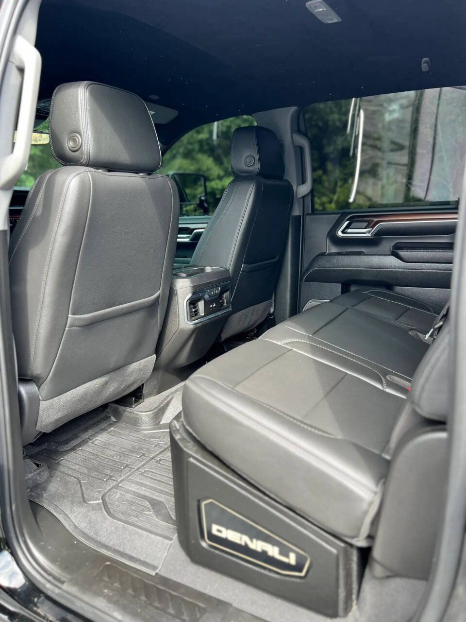 Used 2024 GMC Sierra 3500 Denali w/ Technology Package AWD/4WD image 20