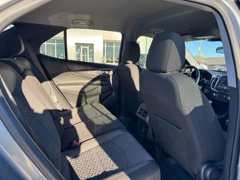 Used 2023 Chevrolet Equinox LT w/ Driver Convenience Package image 10