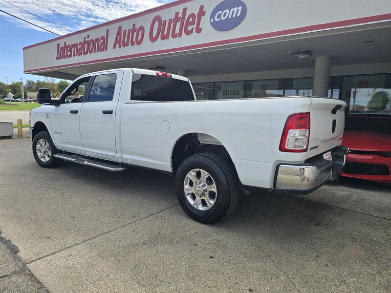 Used 2024 RAM 3500 Big Horn AWD/4WD image 6