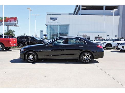Used 2023 Mercedes-Benz C 300 4MATIC Sedan image 3