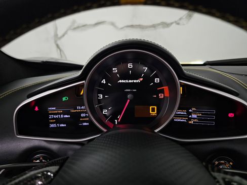 Used 2015 McLaren 650S Spider image 30