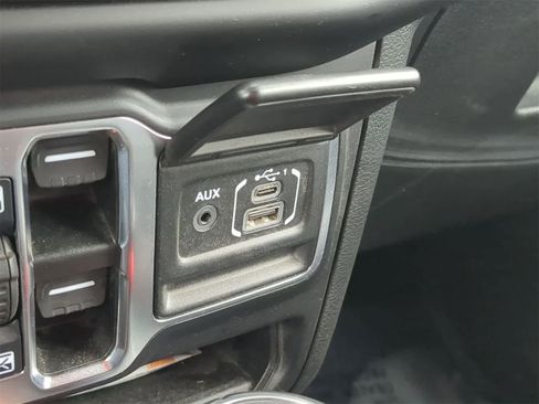 Certified 2022 Jeep Wrangler Unlimited Rubicon w/ LED Lighting Group image 30