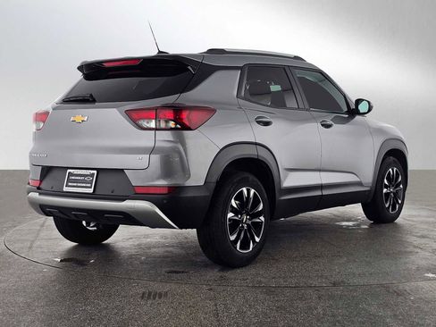 Used 2023 Chevrolet TrailBlazer LT w/ Convenience Package image 3