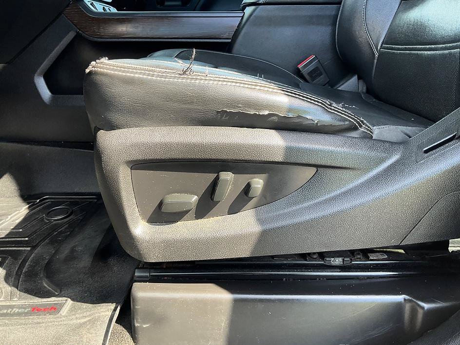 Used 2018 GMC Sierra 2500 Denali w/ Duramax Plus Package AWD/4WD image 24