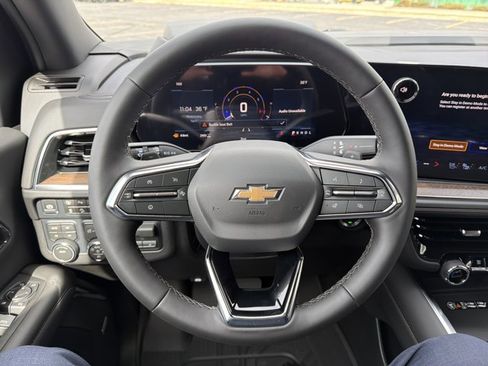 New 2026 Chevrolet Suburban High Country image 17