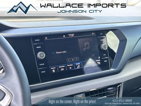Used 2023 Volkswagen Taos SE FWD image 23