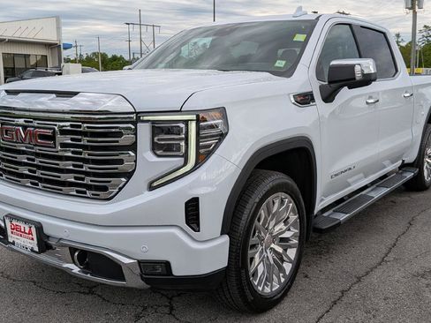 New 2026 GMC Sierra 1500 Denali w/ Technology Package AWD/4WD image 4