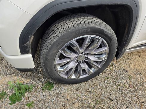 Used 2022 GMC Sierra 1500 Denali w/ Denali Reserve Package image 3