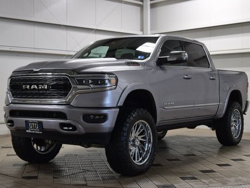 Used 2023 RAM 1500 Limited w/ Trailer Tow Group image 3