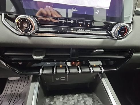 New 2026 GMC Canyon Elevation image 18