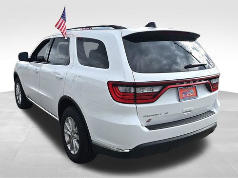 Used 2024 Dodge Durango SXT w/ 3rd Row Seating Group image 15