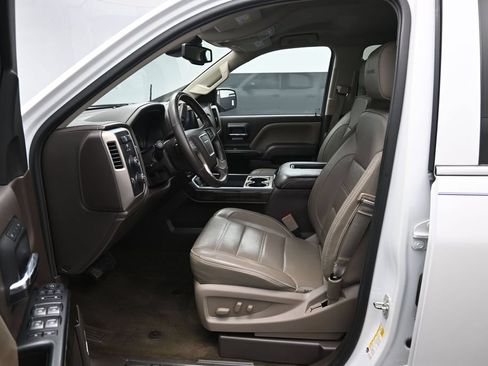 Used 2016 GMC Sierra 1500 Denali w/ Enhanced Driver Alert Package AWD/4WD image 9