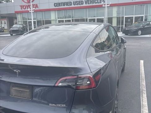Used 2023 Tesla Model Y Performance AWD/4WD image 4