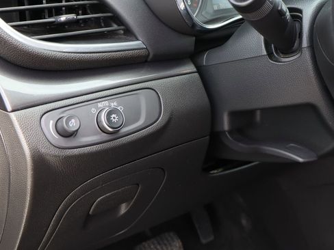 Used 2019 Buick Encore Preferred AWD/4WD image 12