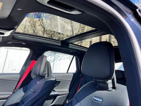 Used 2025 Mercedes-Benz GLC 43 AMG AMG GLC 43 image 21