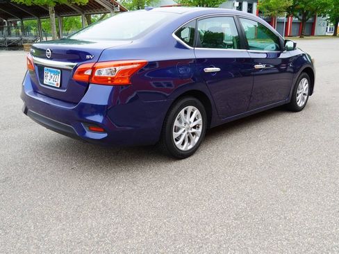 Used 2019 Nissan Sentra SV FWD image 6