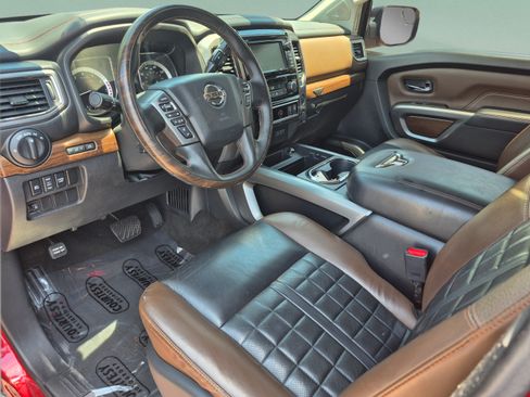 Used 2019 Nissan Titan Platinum Reserve RWD image 19